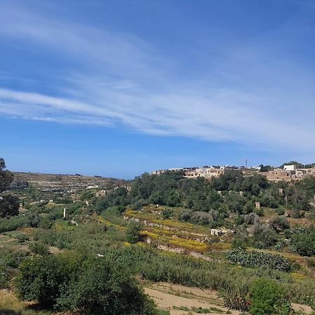 Sunny Gozo Getaway Pool & Easy Check-In Panzió Ghajn il-Kbira  Kültér fotó